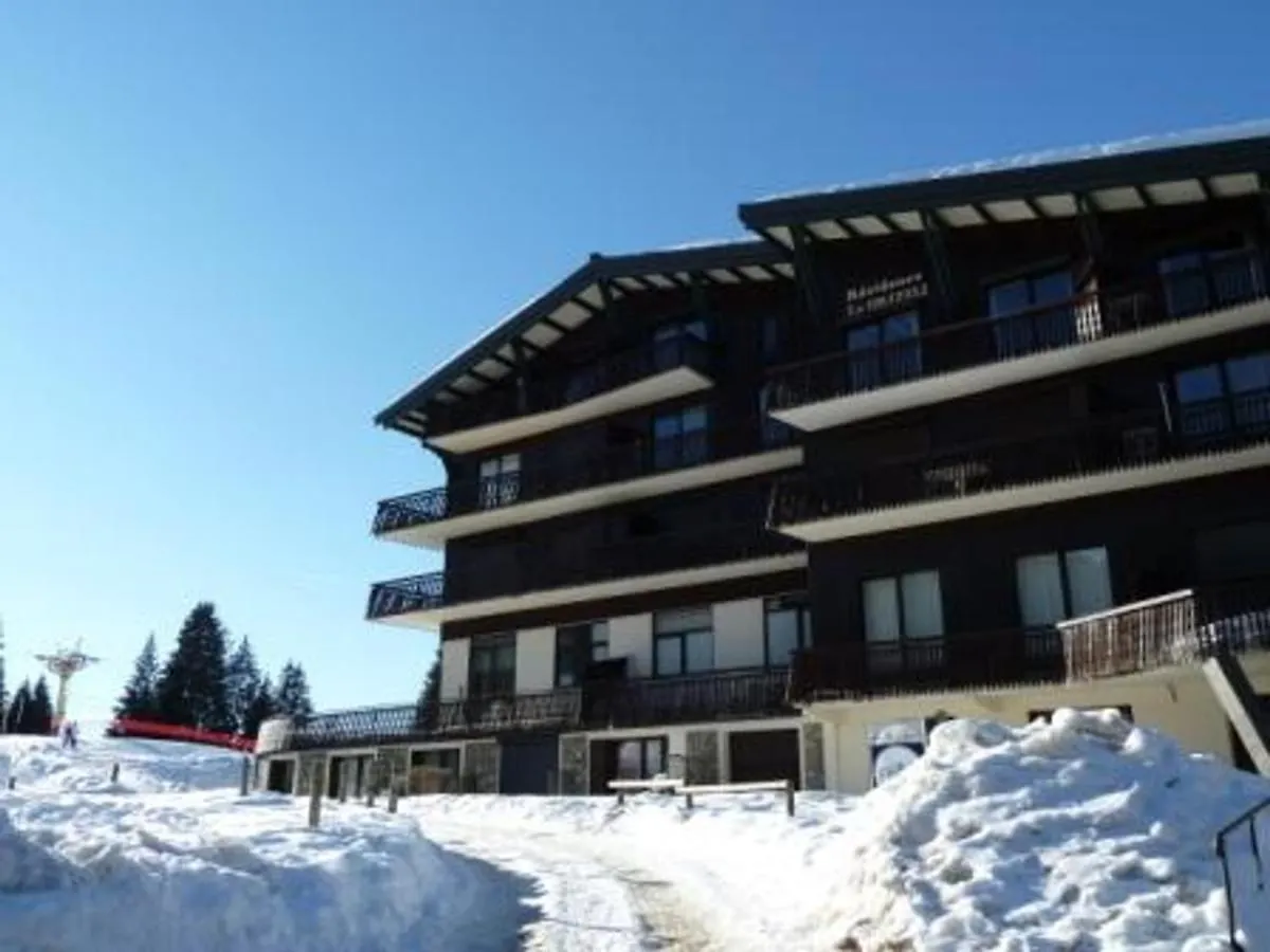 Apartment Grizzli- Charmant T2 Skis Aux Pieds, Piscine Et Tennis, Acces Direct Pistes - Fr-1-685-57 Les Gets